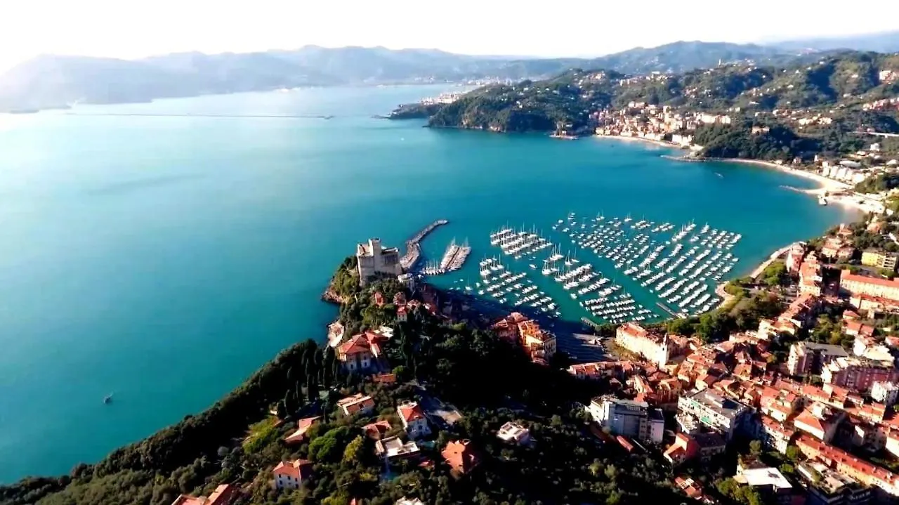 Velamica Resort Lerici 3*,  Italien
