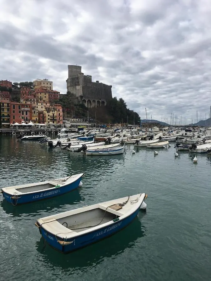 Velamica Resort Lerici 3*,